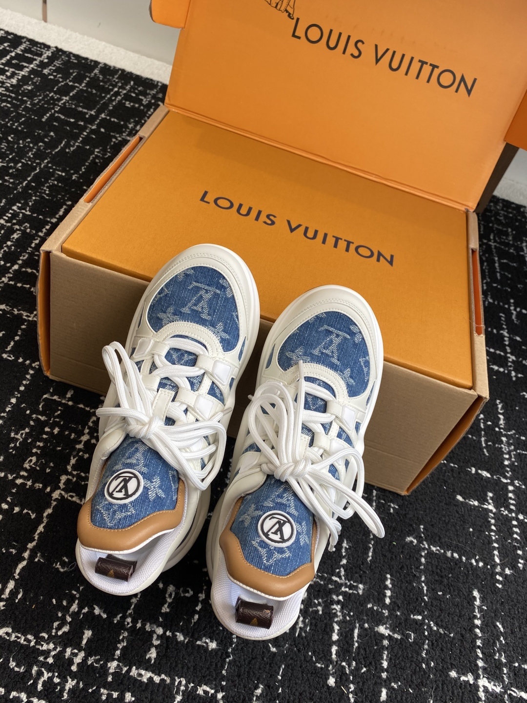 东莞代购级 扣子➕10(官网同步✈️盒包装)
⚠️全新升级Louis Vuitton 路易斯威登 25
