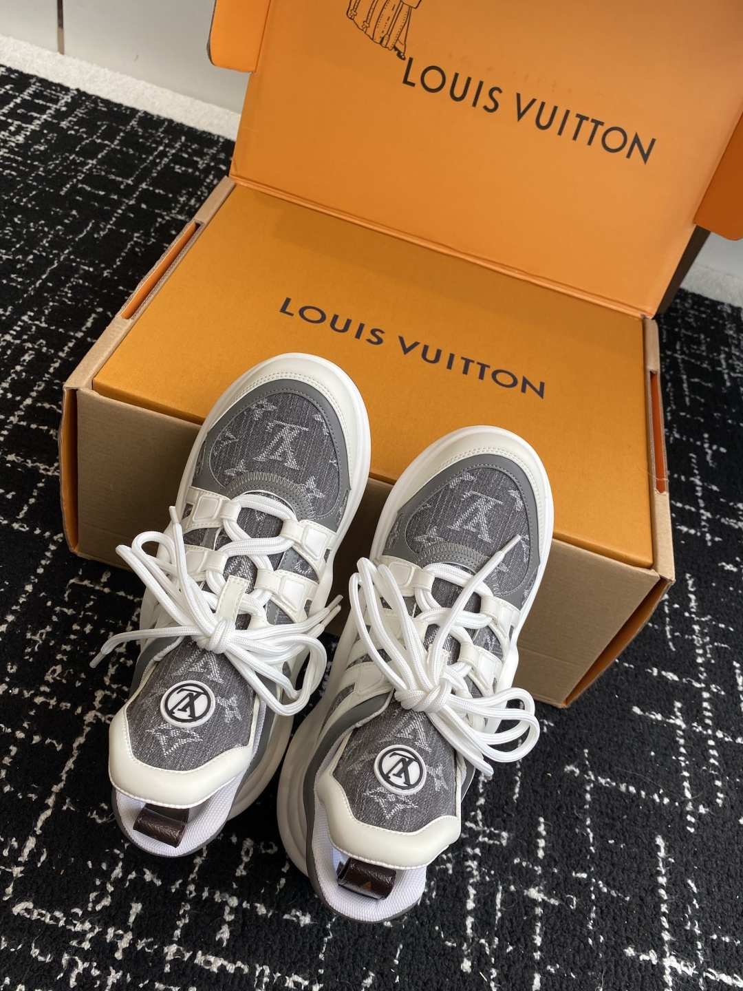 东莞代购级 扣子➕10(官网同步✈️盒包装)
⚠️全新升级Louis Vuitton 路易斯威登 25