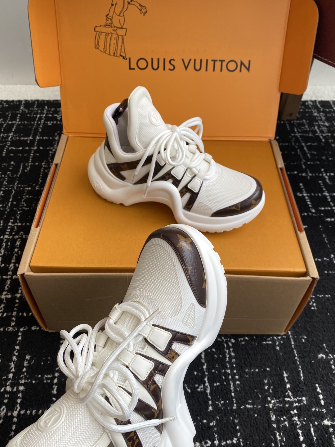 东莞代购级 扣子➕10(官网同步✈️盒包装)
⚠️全新升级Louis Vuitton 路易斯威登 25