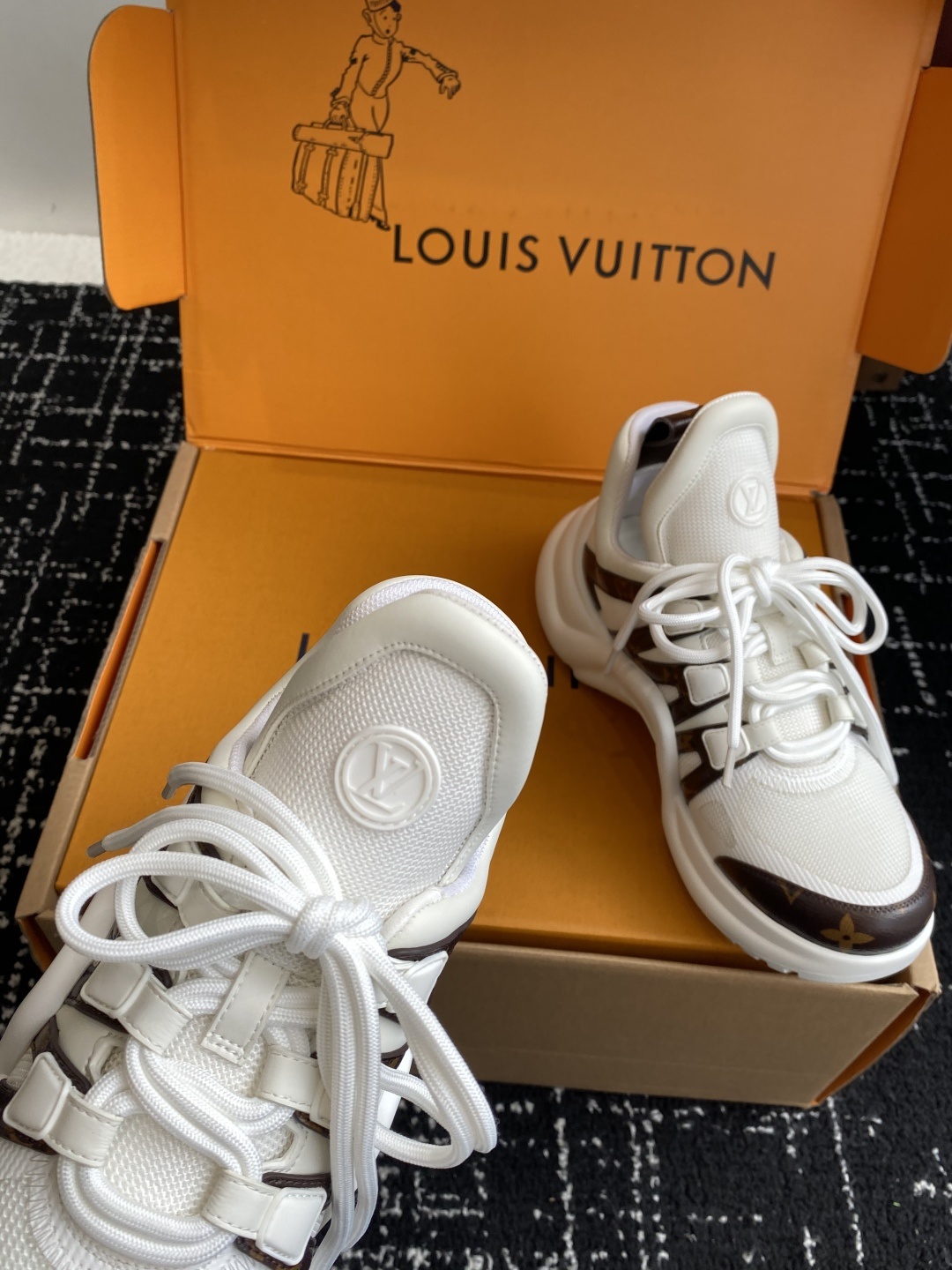 东莞代购级 扣子➕10(官网同步✈️盒包装)
⚠️全新升级Louis Vuitton 路易斯威登 25