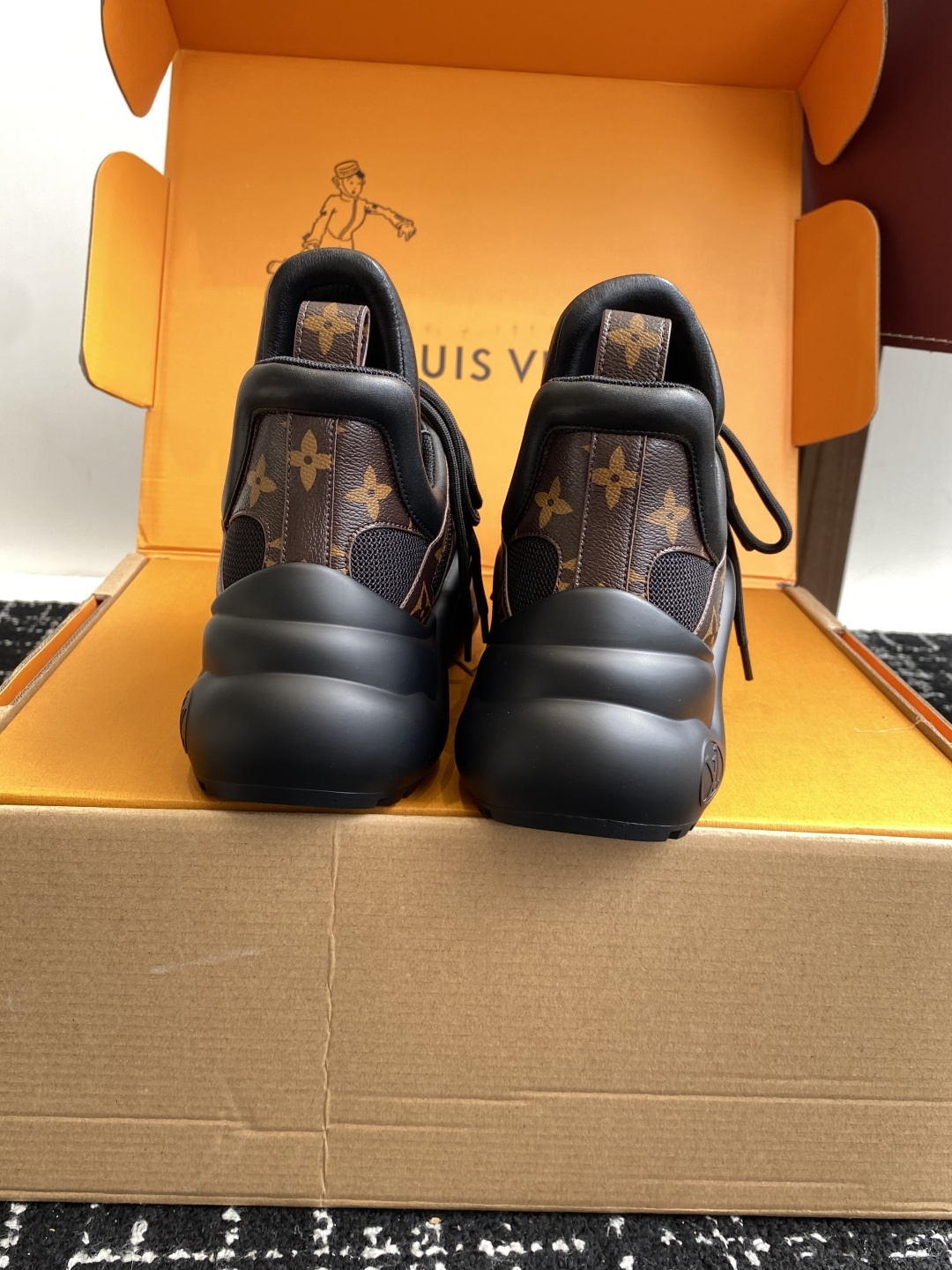 东莞代购级 扣子➕10(官网同步✈️盒包装)
⚠️全新升级Louis Vuitton 路易斯威登 25