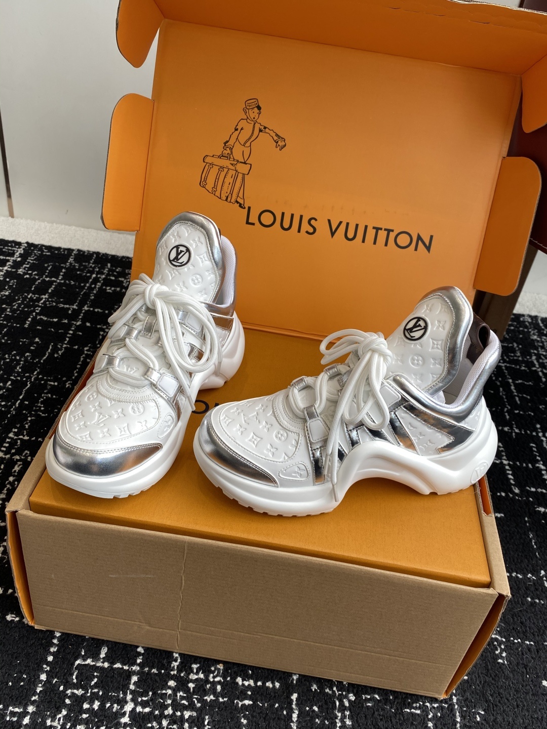 东莞代购级 扣子➕10(官网同步✈️盒包装)
⚠️全新升级Louis Vuitton 路易斯威登 25