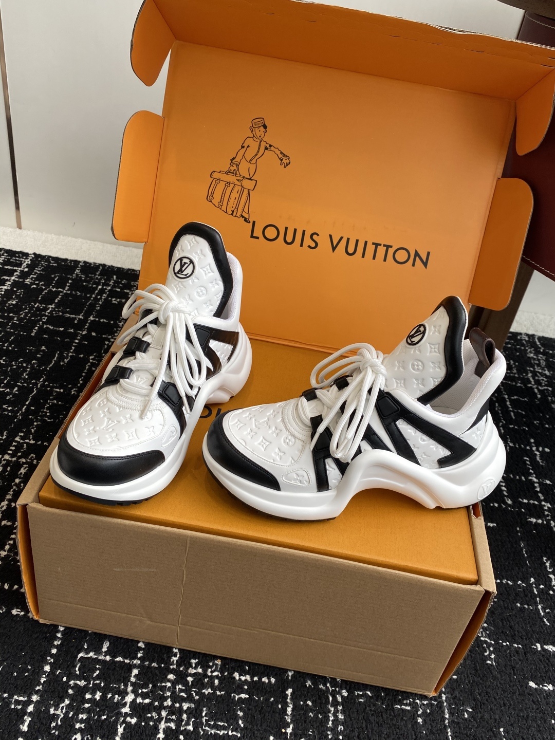 东莞代购级 扣子➕10(官网同步✈️盒包装)
⚠️全新升级Louis Vuitton 路易斯威登 25