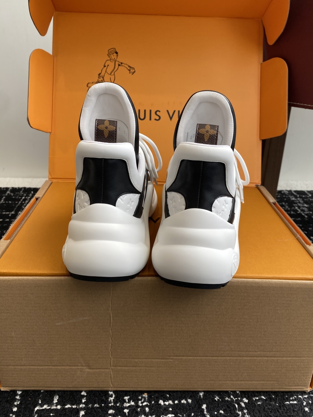 东莞代购级 扣子➕10(官网同步✈️盒包装)
⚠️全新升级Louis Vuitton 路易斯威登 25