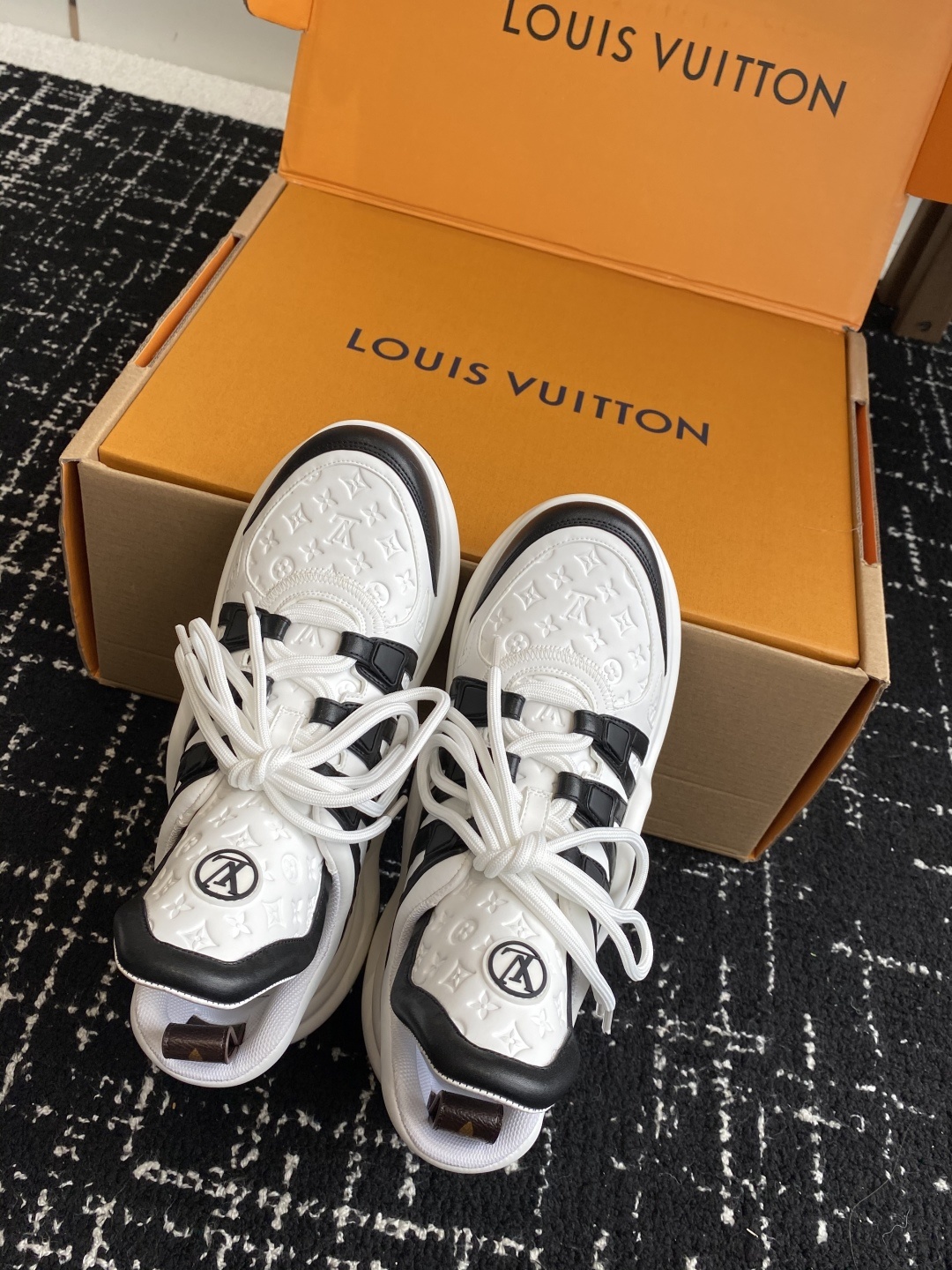 东莞代购级 扣子➕10(官网同步✈️盒包装)
⚠️全新升级Louis Vuitton 路易斯威登 25