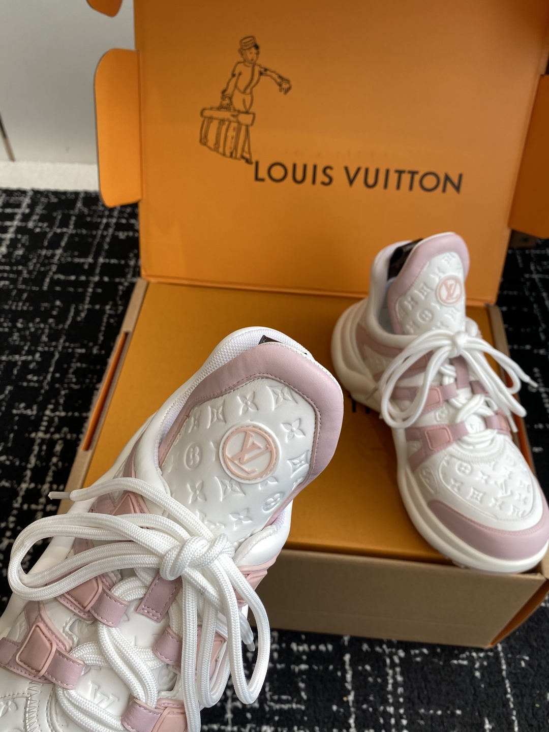 东莞代购级 扣子➕10(官网同步✈️盒包装)
⚠️全新升级Louis Vuitton 路易斯威登 25