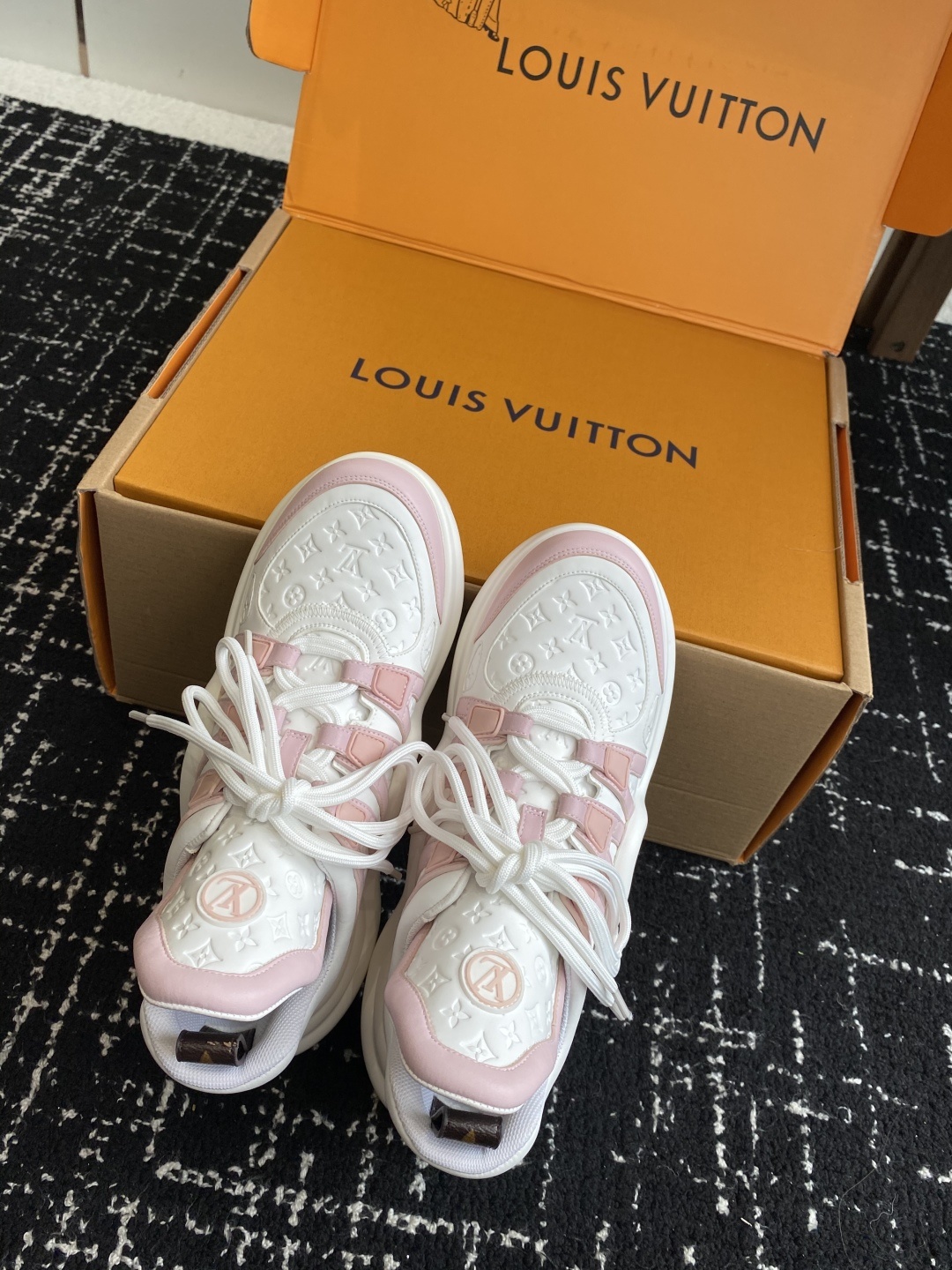 东莞代购级 扣子➕10(官网同步✈️盒包装)
⚠️全新升级Louis Vuitton 路易斯威登 25