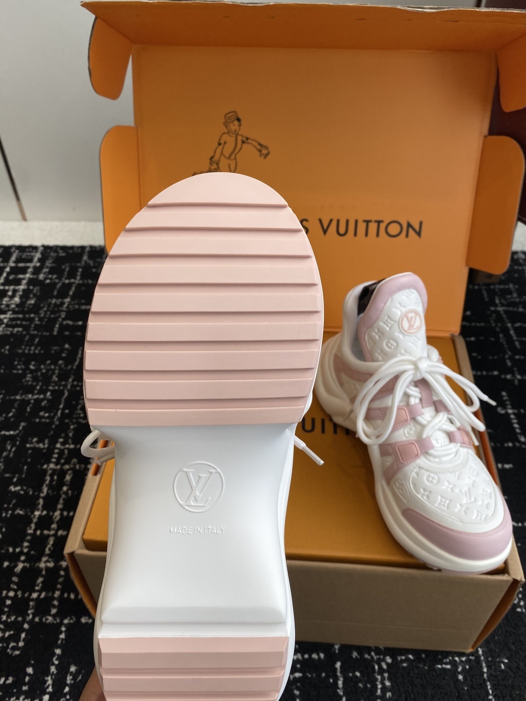 东莞代购级 扣子➕10(官网同步✈️盒包装)
⚠️全新升级Louis Vuitton 路易斯威登 25