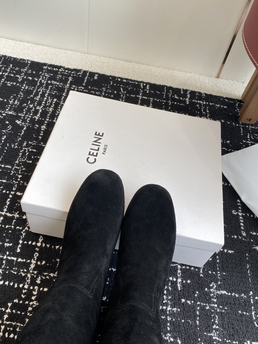 Celine 赛琳 25ss秋冬新品 粗跟 短靴
塞琳这一季好看的款式真的是很多 比如这款军靴就很机车风
