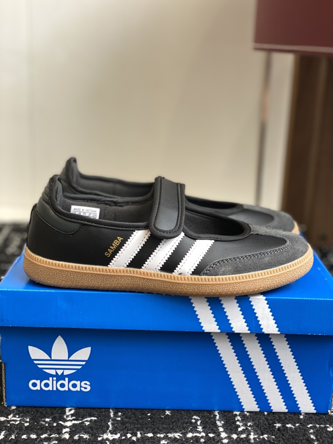 代购级
adidas 阿迪达斯三叶草新款玛丽珍!
捕捉经典与时尚的完美融合,阿迪达斯三叶草新款玛丽珍鞋