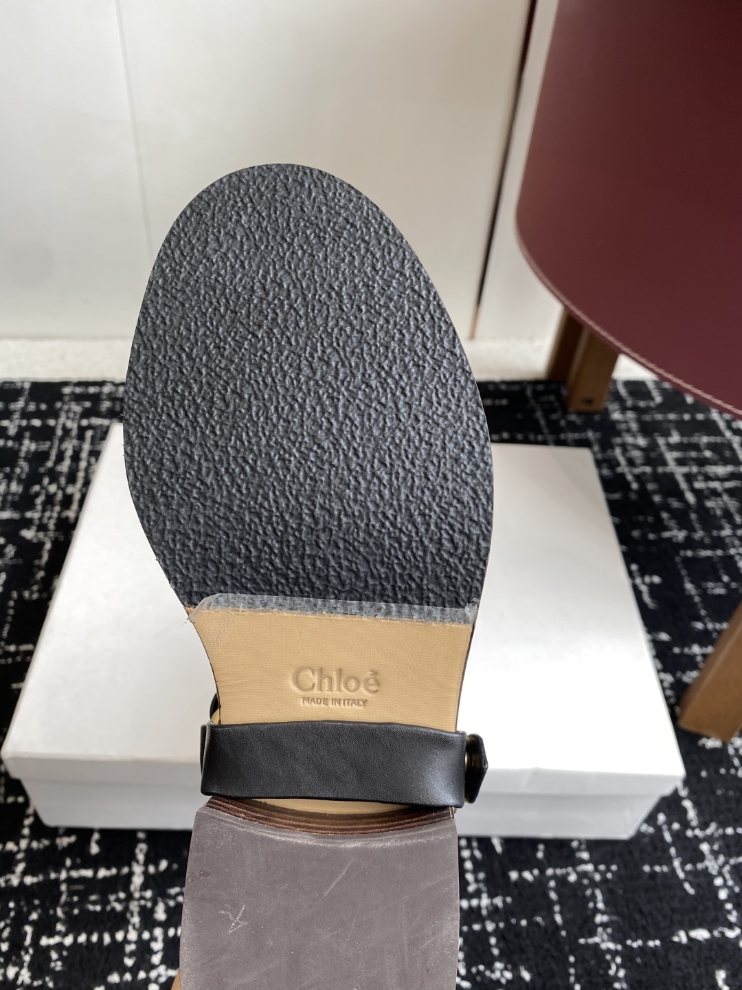 代购级
CHLOE 克洛伊 25ss秋冬新款复古机车靴一脚蹬粗跟圆头中靴短靴
这款神仙靴上脚真的巨好看