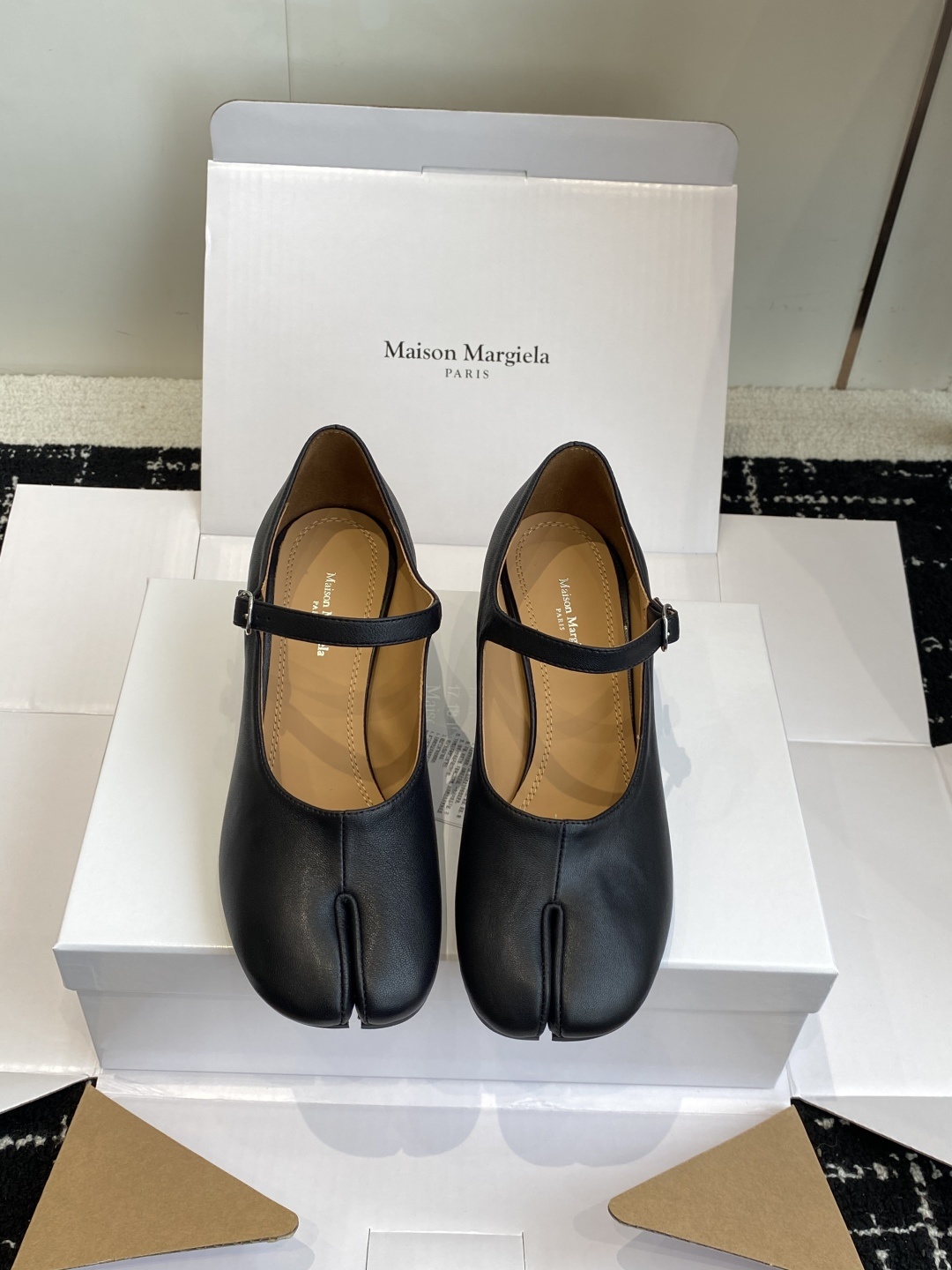 东莞代购级(官网同步✈️盒包装)Maison Margiela丨MM6马吉拉25ss新款粗跟玛丽珍分趾鞋