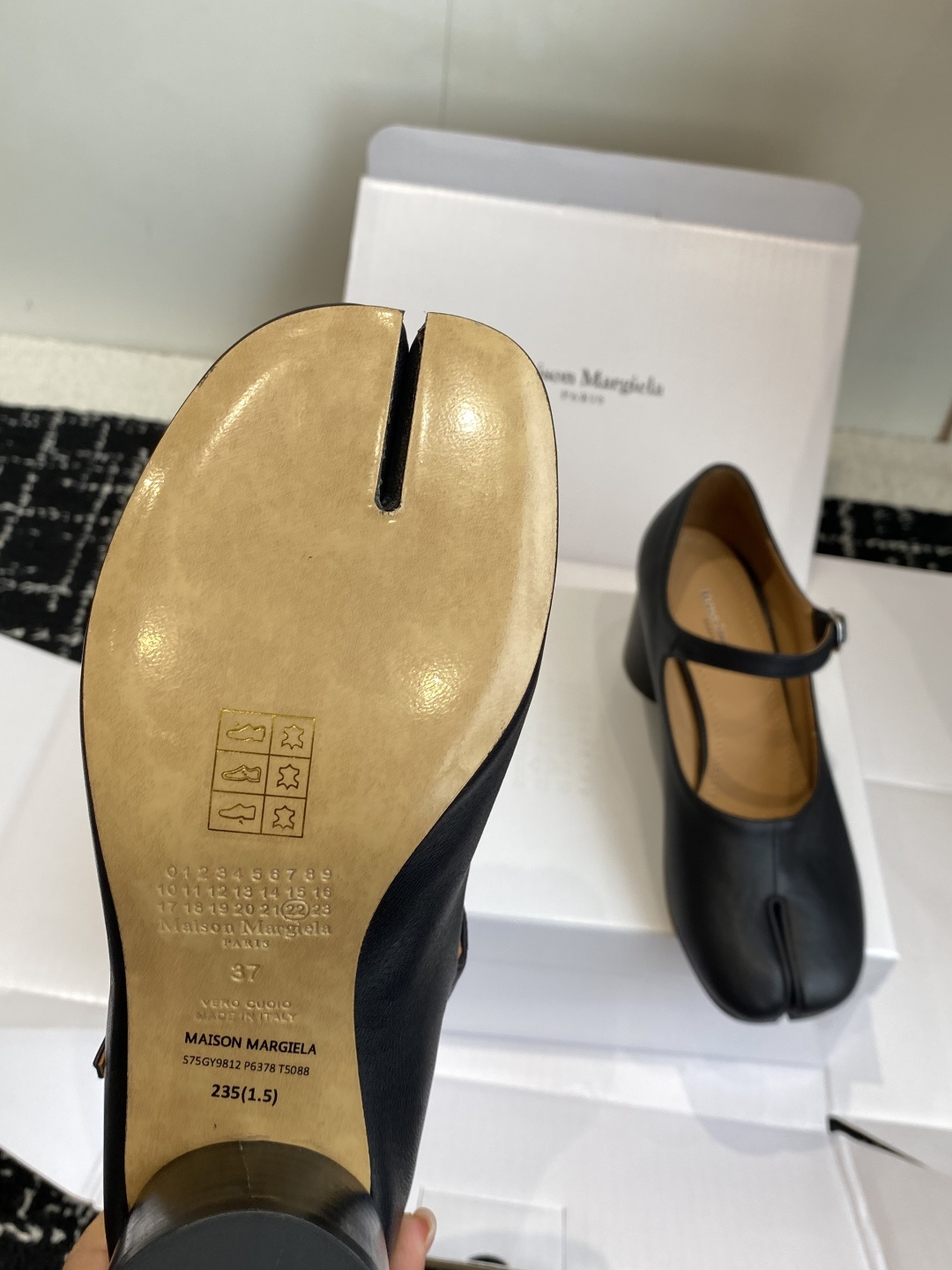 东莞代购级(官网同步✈️盒包装)Maison Margiela丨MM6马吉拉25ss新款粗跟玛丽珍分趾鞋