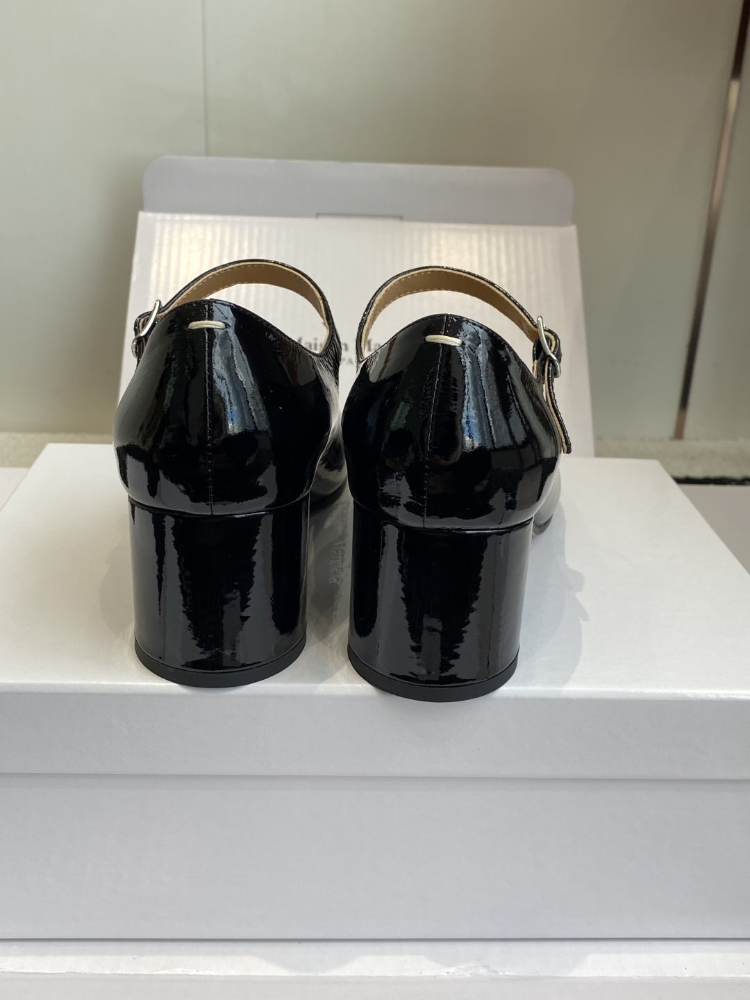 东莞代购级(官网同步✈️盒包装)Maison Margiela丨MM6马吉拉25ss新款粗跟玛丽珍分趾鞋