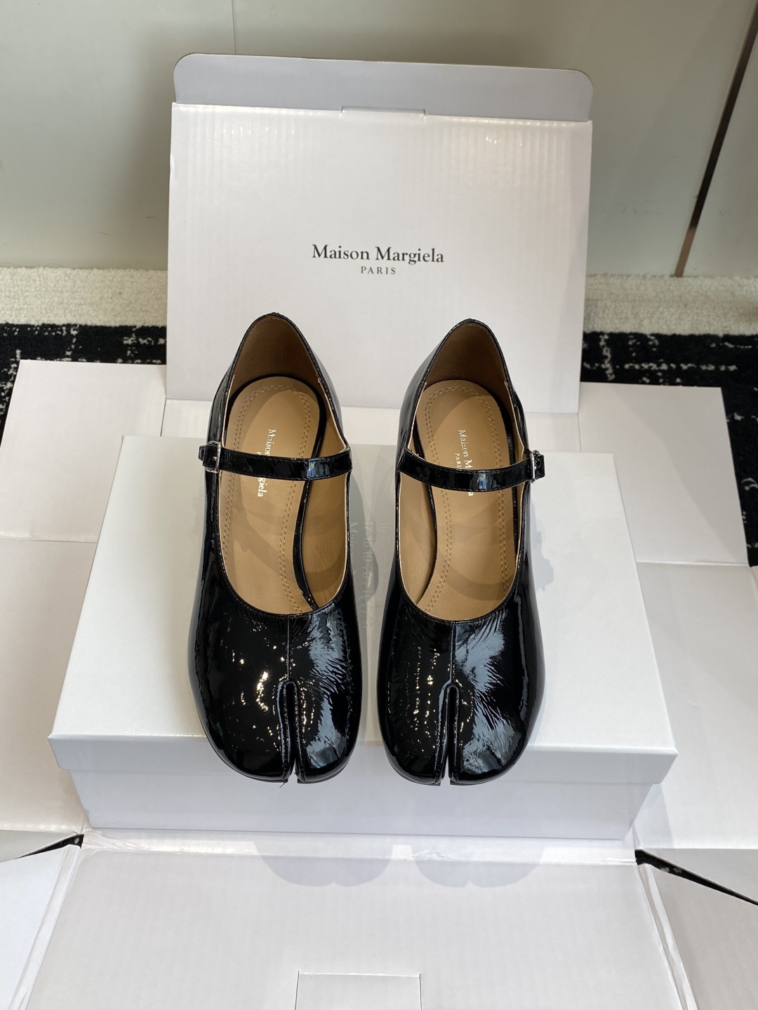 东莞代购级(官网同步✈️盒包装)Maison Margiela丨MM6马吉拉25ss新款粗跟玛丽珍分趾鞋