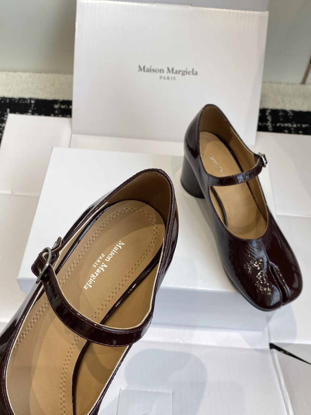 东莞代购级(官网同步✈️盒包装)Maison Margiela丨MM6马吉拉25ss新款粗跟玛丽珍分趾鞋