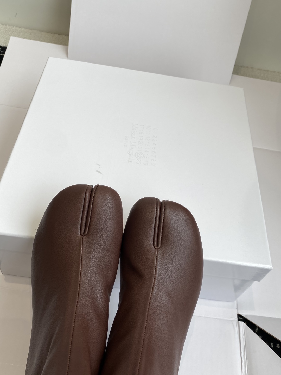 东莞代购级(⚠️官网同步✈️盒包装)MaisonMargiela MM6 马吉拉分趾系列粗跟跟分趾靴代购
