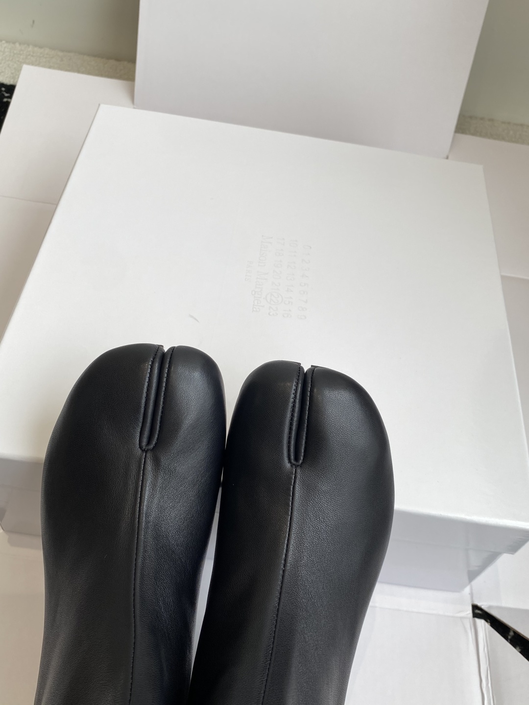 东莞代购级(⚠️官网同步✈️盒包装)MaisonMargiela MM6 马吉拉分趾系列粗跟跟分趾靴代购
