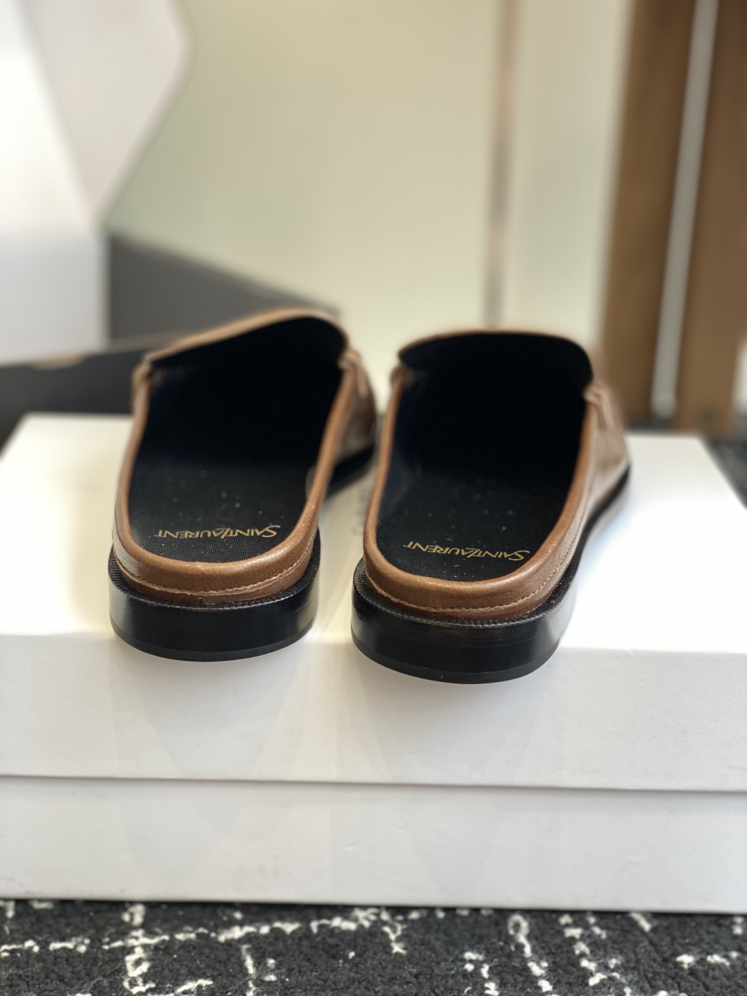 代购级Saint Laurent 圣罗兰 25ss经典乐福半拖小皮鞋超级超级无敌火爆的一个款这款我们家每