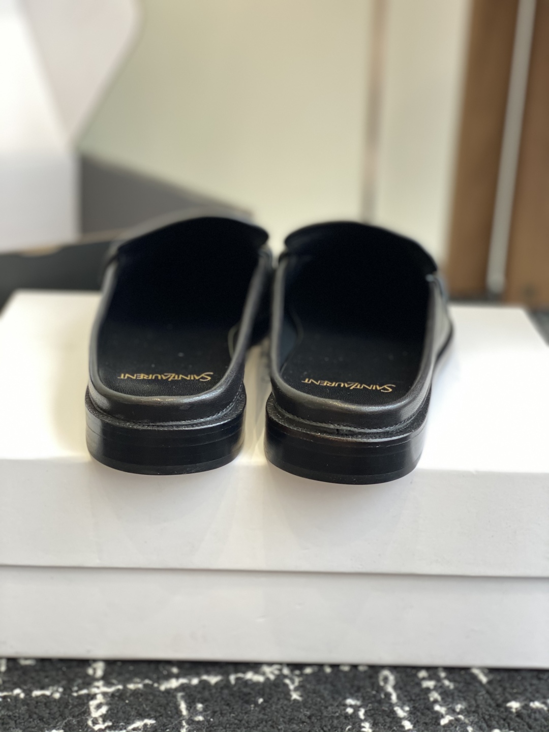 代购级Saint Laurent 圣罗兰 25ss经典乐福半拖小皮鞋超级超级无敌火爆的一个款这款我们家每