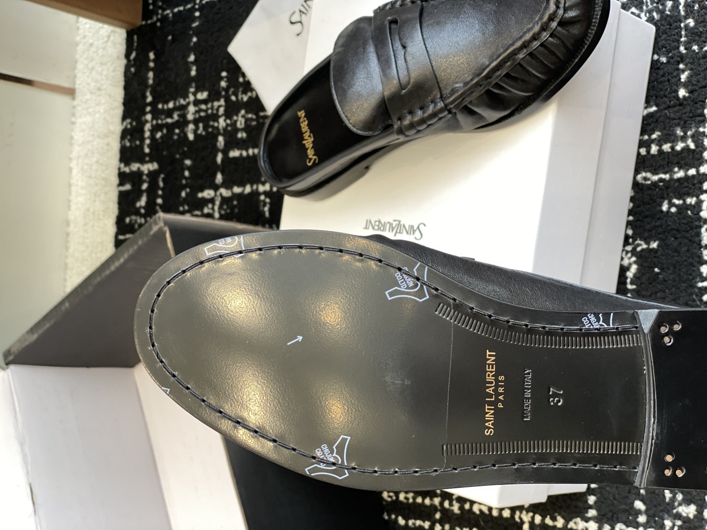 代购级Saint Laurent 圣罗兰 25ss经典乐福半拖小皮鞋超级超级无敌火爆的一个款这款我们家每