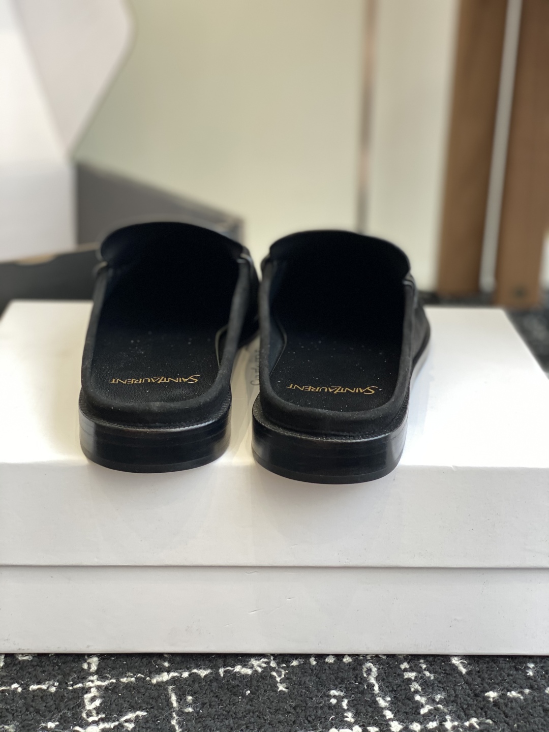 代购级Saint Laurent 圣罗兰 25ss经典乐福半拖小皮鞋超级超级无敌火爆的一个款这款我们家每