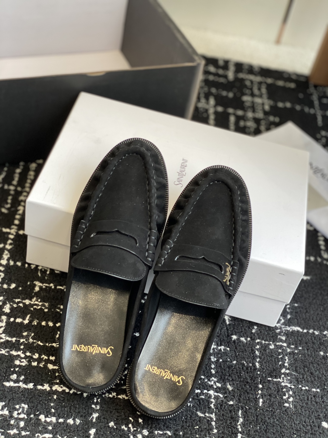 代购级Saint Laurent 圣罗兰 25ss经典乐福半拖小皮鞋超级超级无敌火爆的一个款这款我们家每