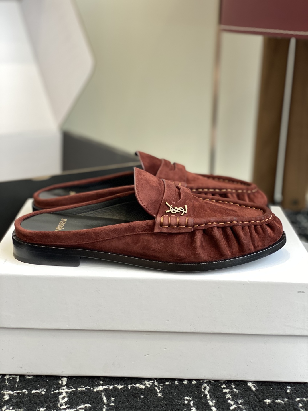 代购级Saint Laurent 圣罗兰 25ss经典乐福半拖小皮鞋超级超级无敌火爆的一个款这款我们家每