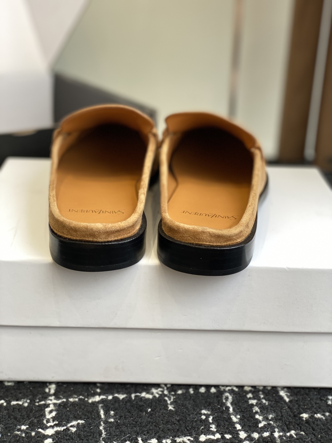 代购级Saint Laurent 圣罗兰 25ss经典乐福半拖小皮鞋超级超级无敌火爆的一个款这款我们家每
