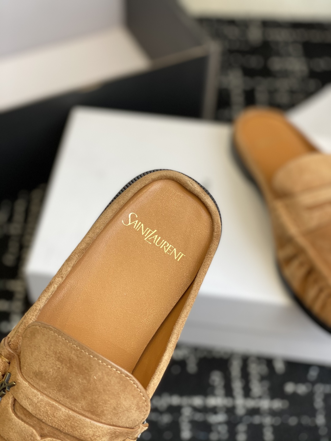 代购级Saint Laurent 圣罗兰 25ss经典乐福半拖小皮鞋超级超级无敌火爆的一个款这款我们家每