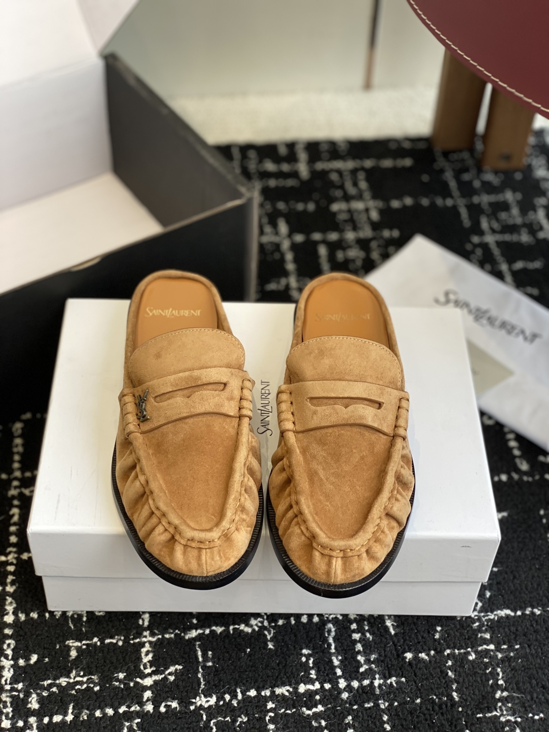 代购级Saint Laurent 圣罗兰 25ss经典乐福半拖小皮鞋超级超级无敌火爆的一个款这款我们家每