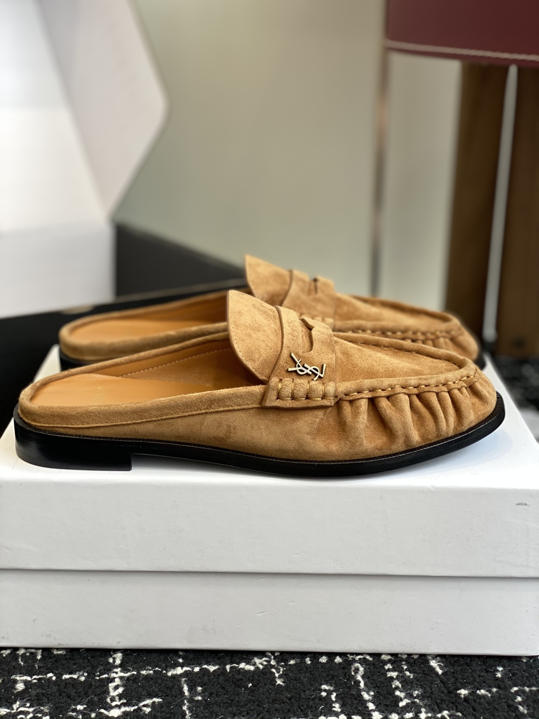 代购级Saint Laurent 圣罗兰 25ss经典乐福半拖小皮鞋超级超级无敌火爆的一个款这款我们家每