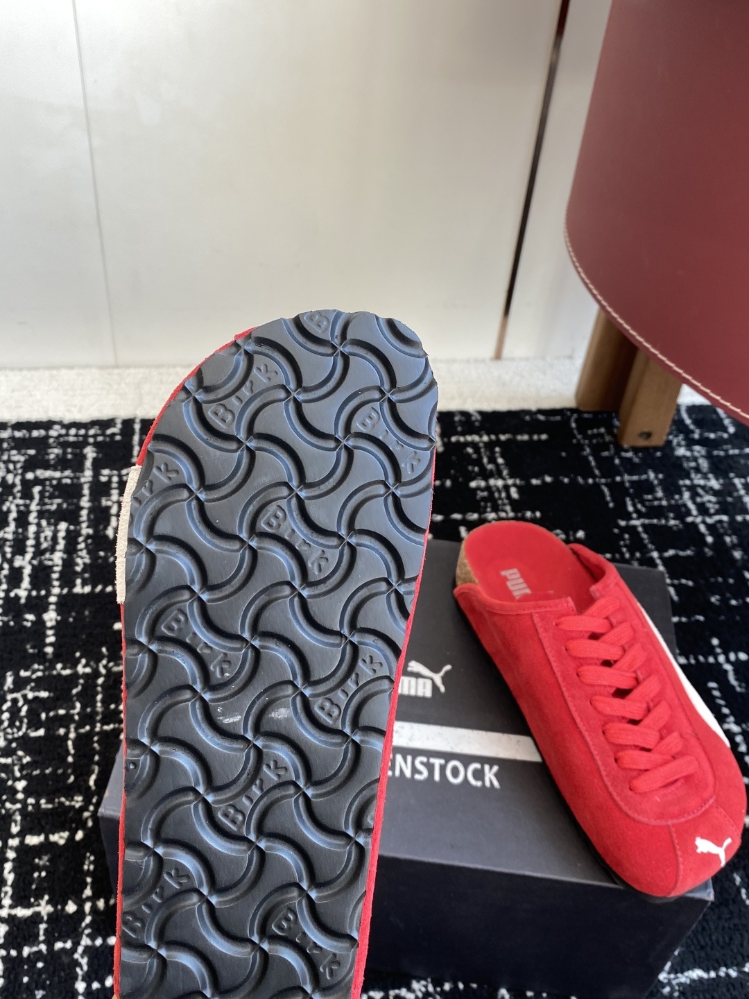 代购级puma x Birkenstock 彪马x勃肯鞋情侣款 包头鞋皮革绒面双扣时尚休闲平底鞋 牛皮绒