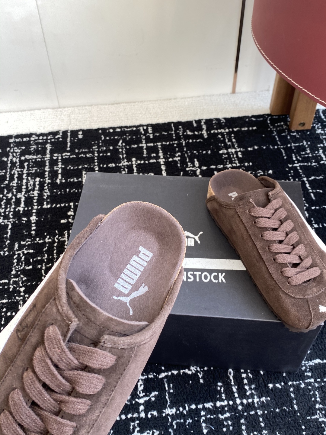 代购级puma x Birkenstock 彪马x勃肯鞋情侣款 包头鞋皮革绒面双扣时尚休闲平底鞋 牛皮绒