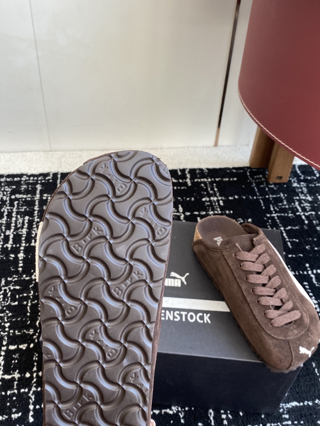 代购级puma x Birkenstock 彪马x勃肯鞋情侣款 包头鞋皮革绒面双扣时尚休闲平底鞋 牛皮绒