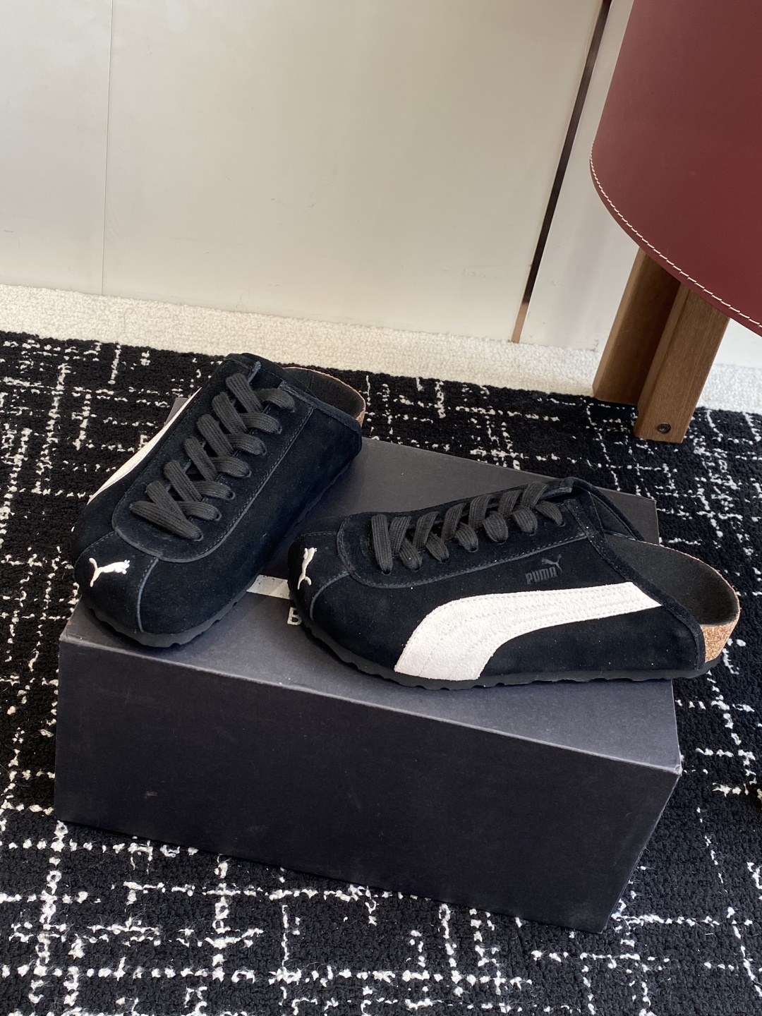 代购级puma x Birkenstock 彪马x勃肯鞋情侣款 包头鞋皮革绒面双扣时尚休闲平底鞋 牛皮绒