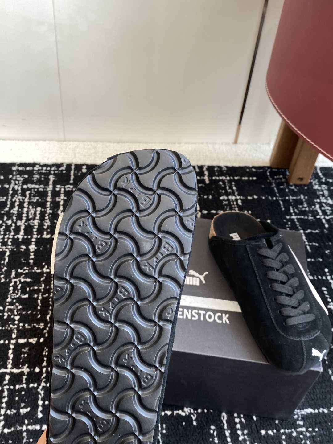 代购级puma x Birkenstock 彪马x勃肯鞋情侣款 包头鞋皮革绒面双扣时尚休闲平底鞋 牛皮绒