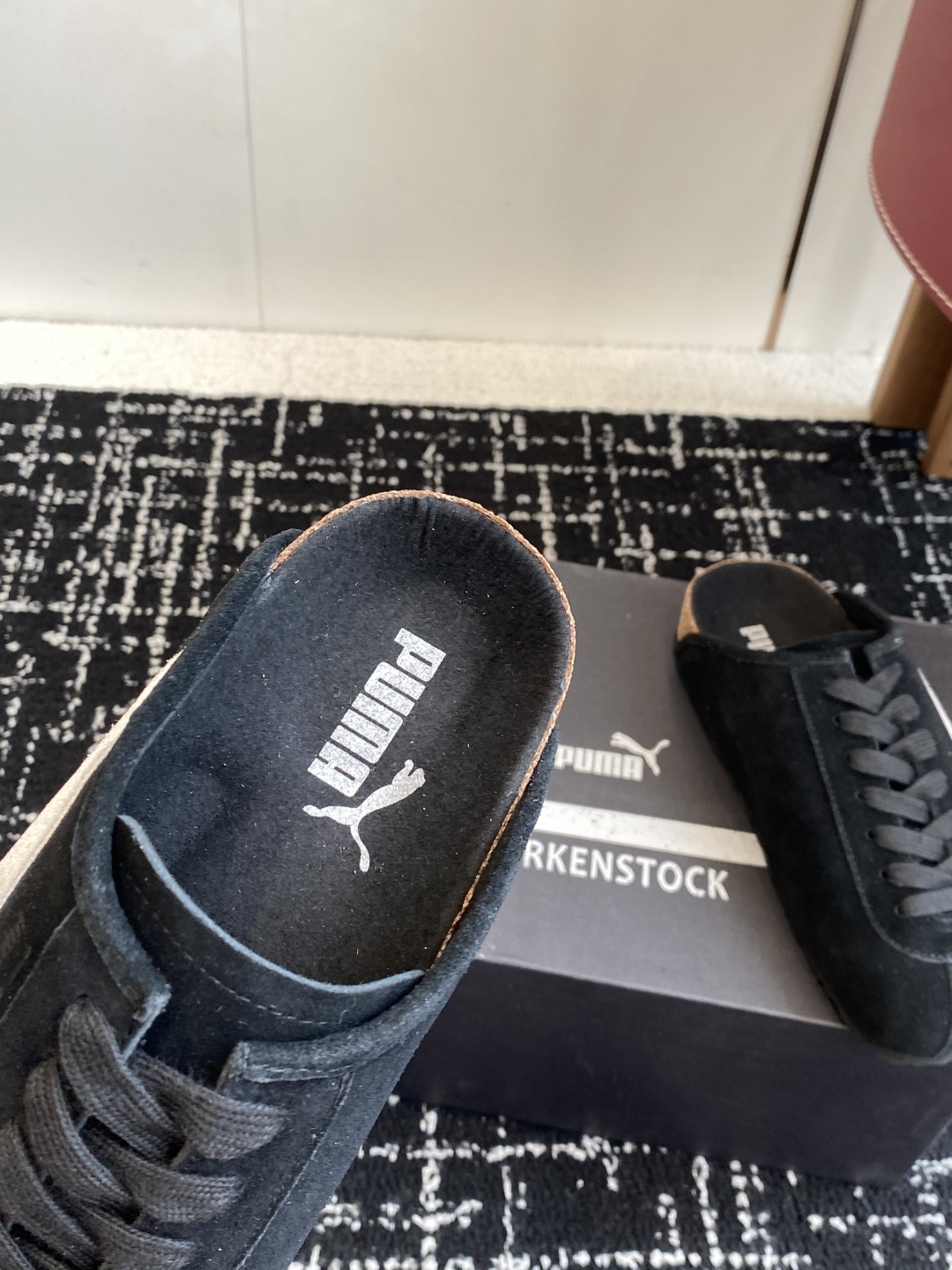 代购级puma x Birkenstock 彪马x勃肯鞋情侣款 包头鞋皮革绒面双扣时尚休闲平底鞋 牛皮绒