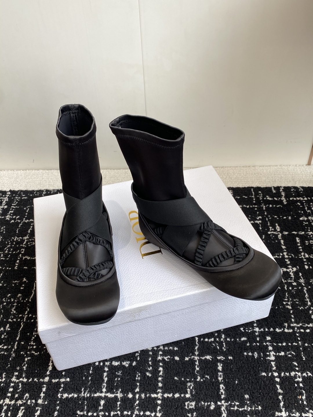 代购级Dior 2025fall早秋系列鞋履芭蕾舞弹力靴 这谁不心动太美了吧! Dior简直就是掌管美学