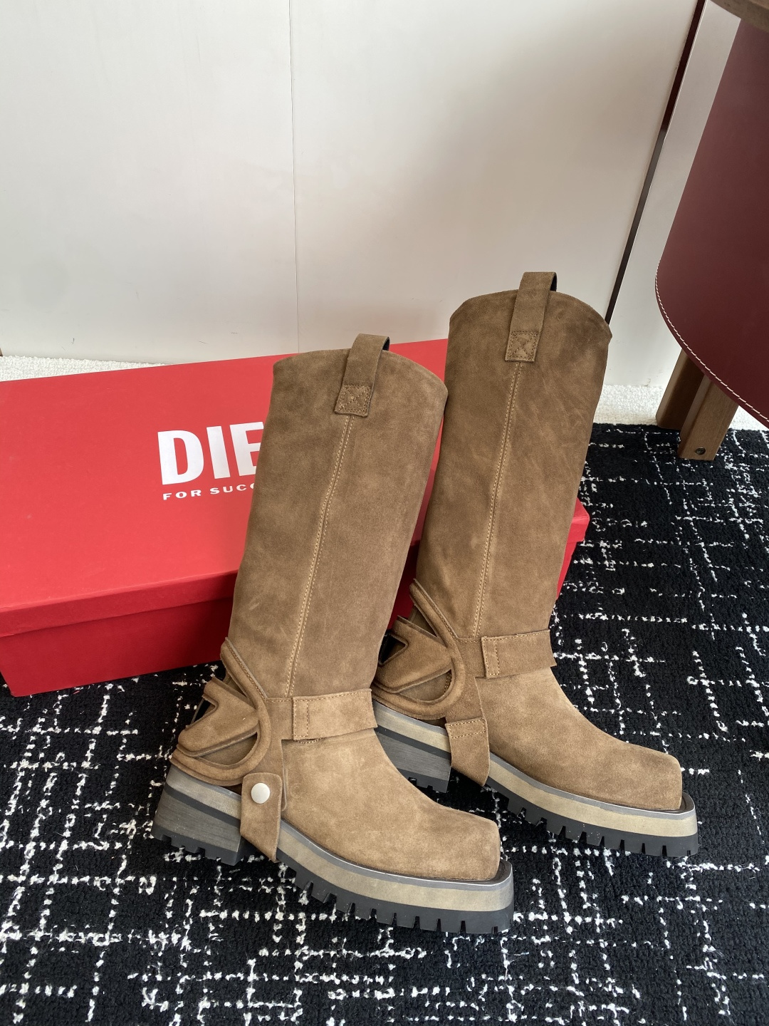 代购级迪赛Diesel 25ss 秋冬新款 方头 长靴 超高品质原版开发、无论是楦型、线条、细节、一点一