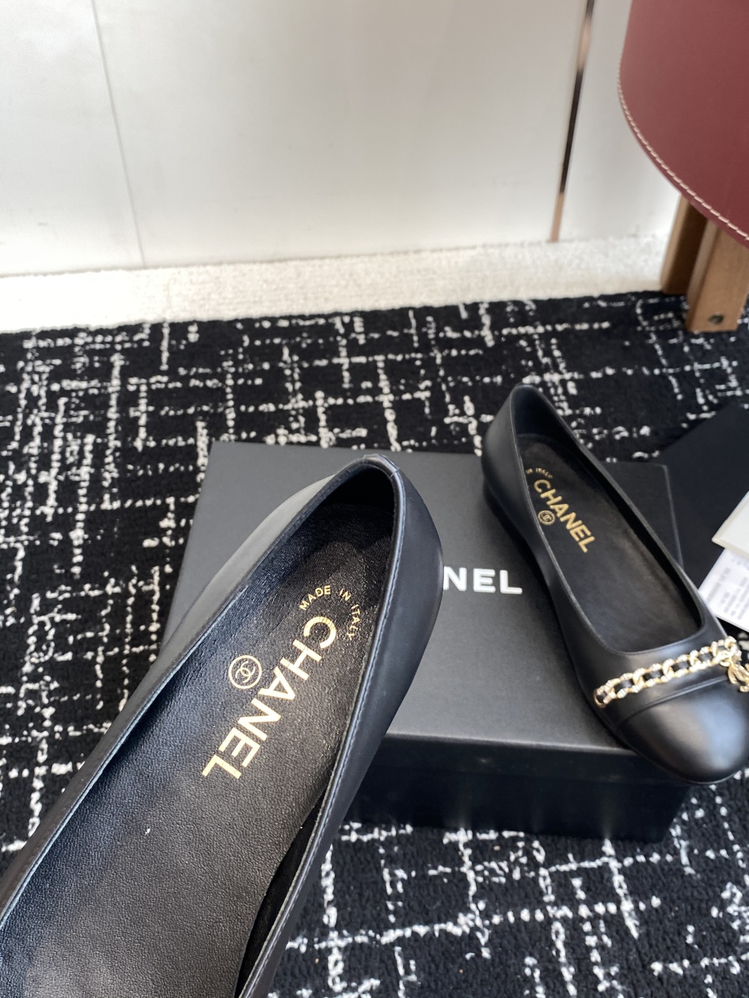 代购级Chanel 25ss 春夏系列 链条 芭蕾舞鞋设计手工车线非常耗时耗力独特大底双拼做法让你不经意