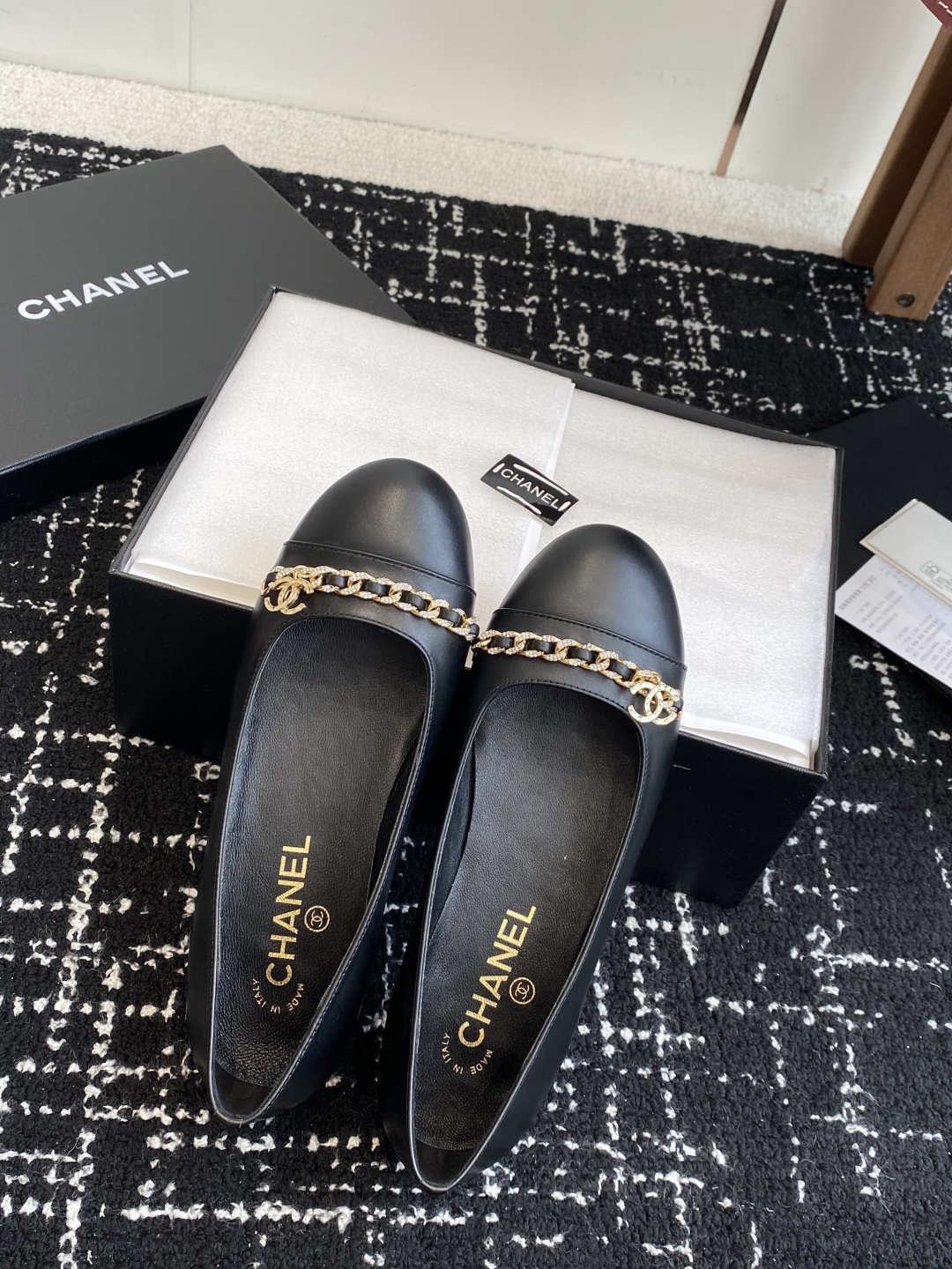代购级Chanel 25ss 春夏系列 链条 芭蕾舞鞋设计手工车线非常耗时耗力独特大底双拼做法让你不经意