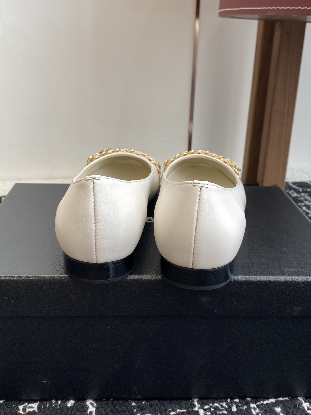 代购级Chanel 25ss 春夏系列 链条 芭蕾舞鞋设计手工车线非常耗时耗力独特大底双拼做法让你不经意