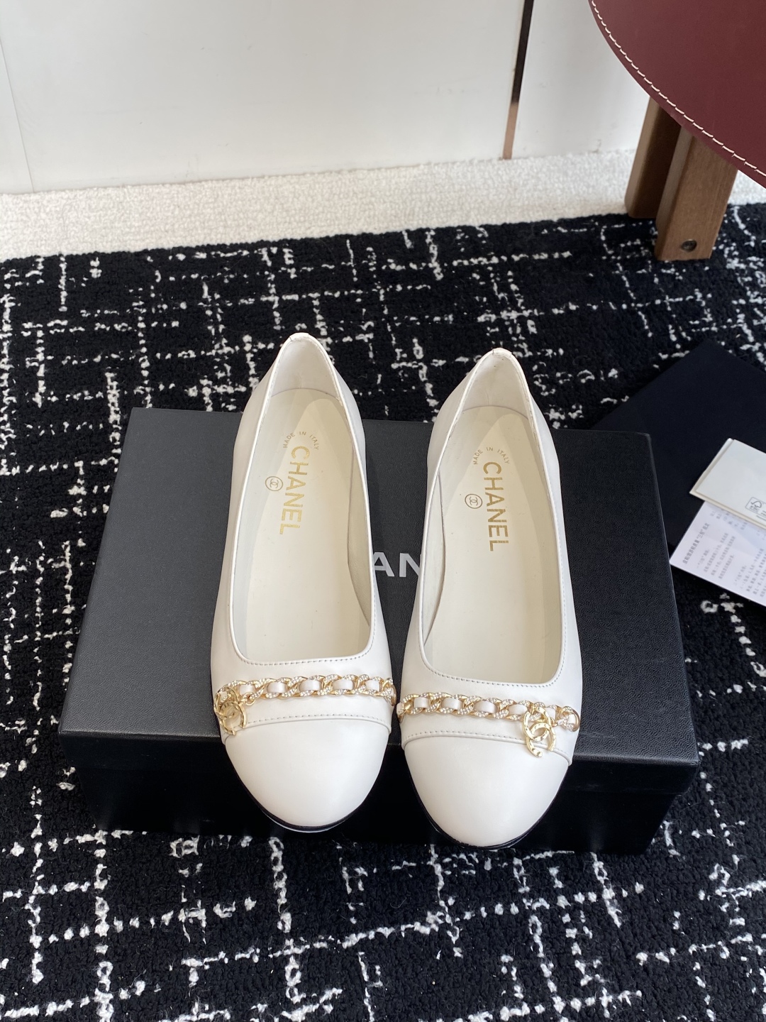 代购级Chanel 25ss 春夏系列 链条 芭蕾舞鞋设计手工车线非常耗时耗力独特大底双拼做法让你不经意