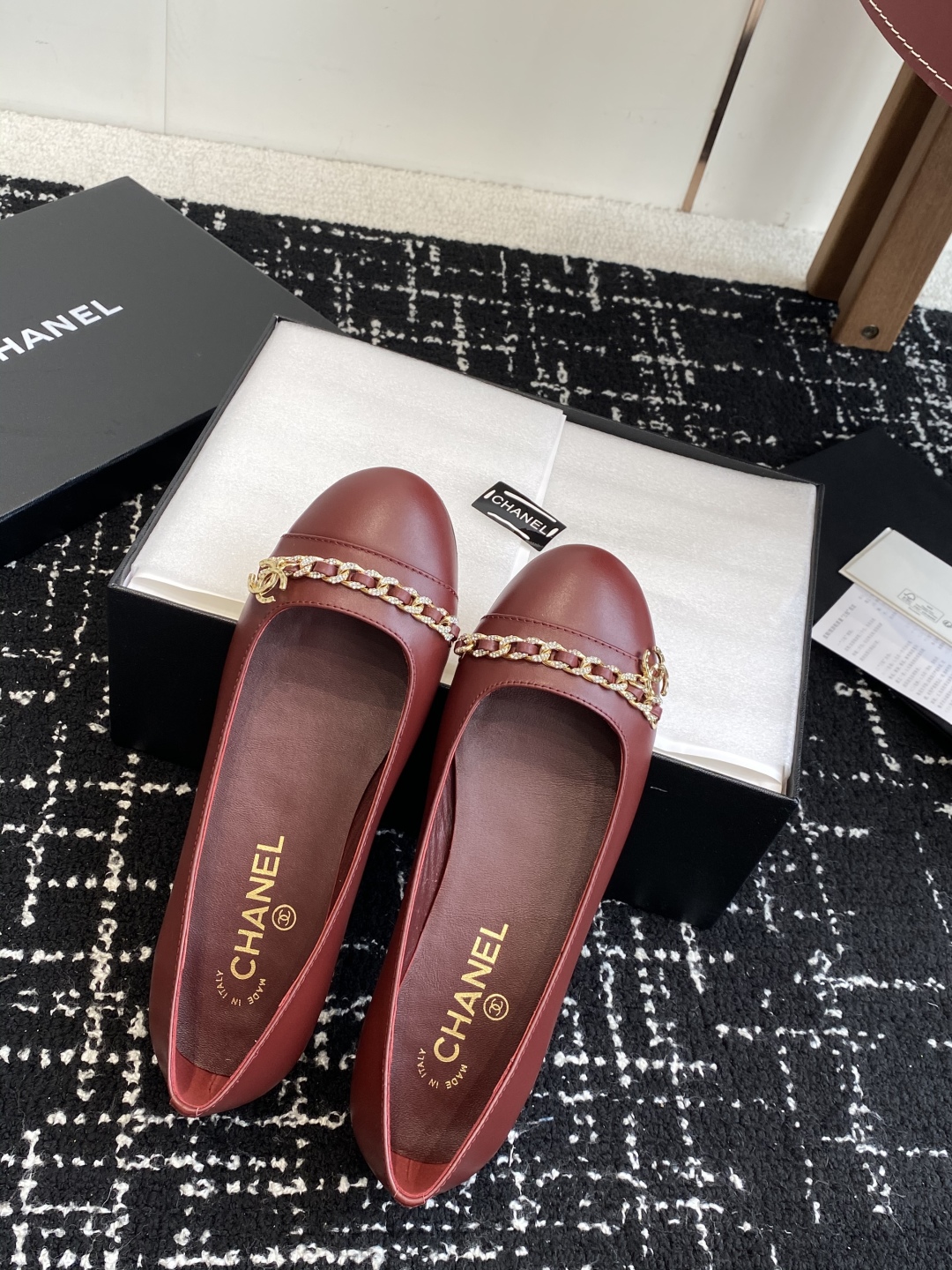 代购级Chanel 25ss 春夏系列 链条 芭蕾舞鞋设计手工车线非常耗时耗力独特大底双拼做法让你不经意