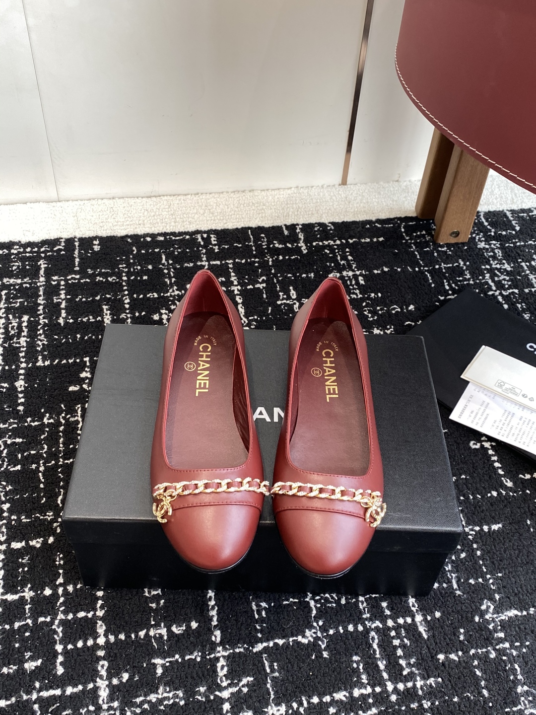 代购级Chanel 25ss 春夏系列 链条 芭蕾舞鞋设计手工车线非常耗时耗力独特大底双拼做法让你不经意