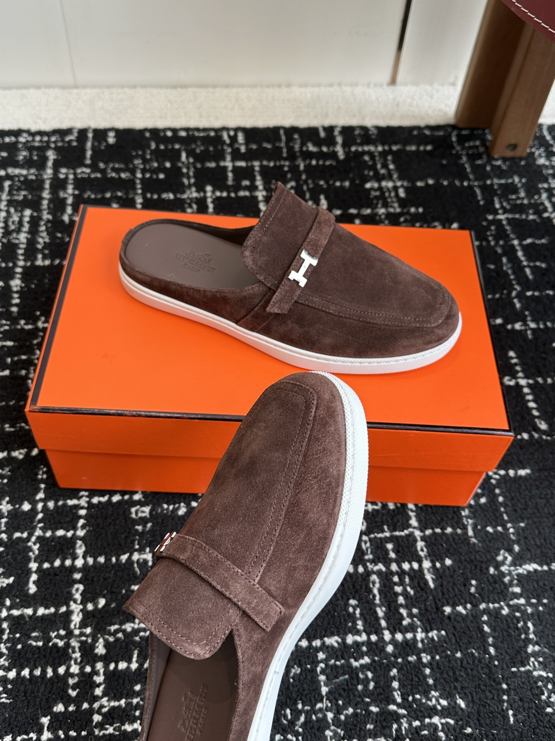 代购级男士+10 hermes ss 25new arrival～ H家 情侣款 穆勒拖鞋新品h家圆头造