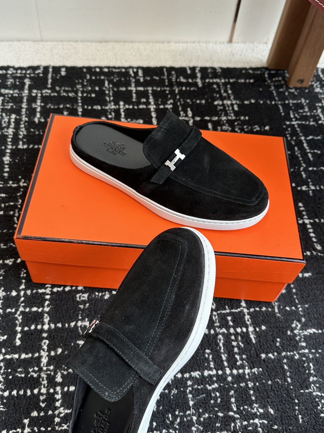 代购级男士+10 hermes ss 25new arrival～ H家 情侣款 穆勒拖鞋新品h家圆头造