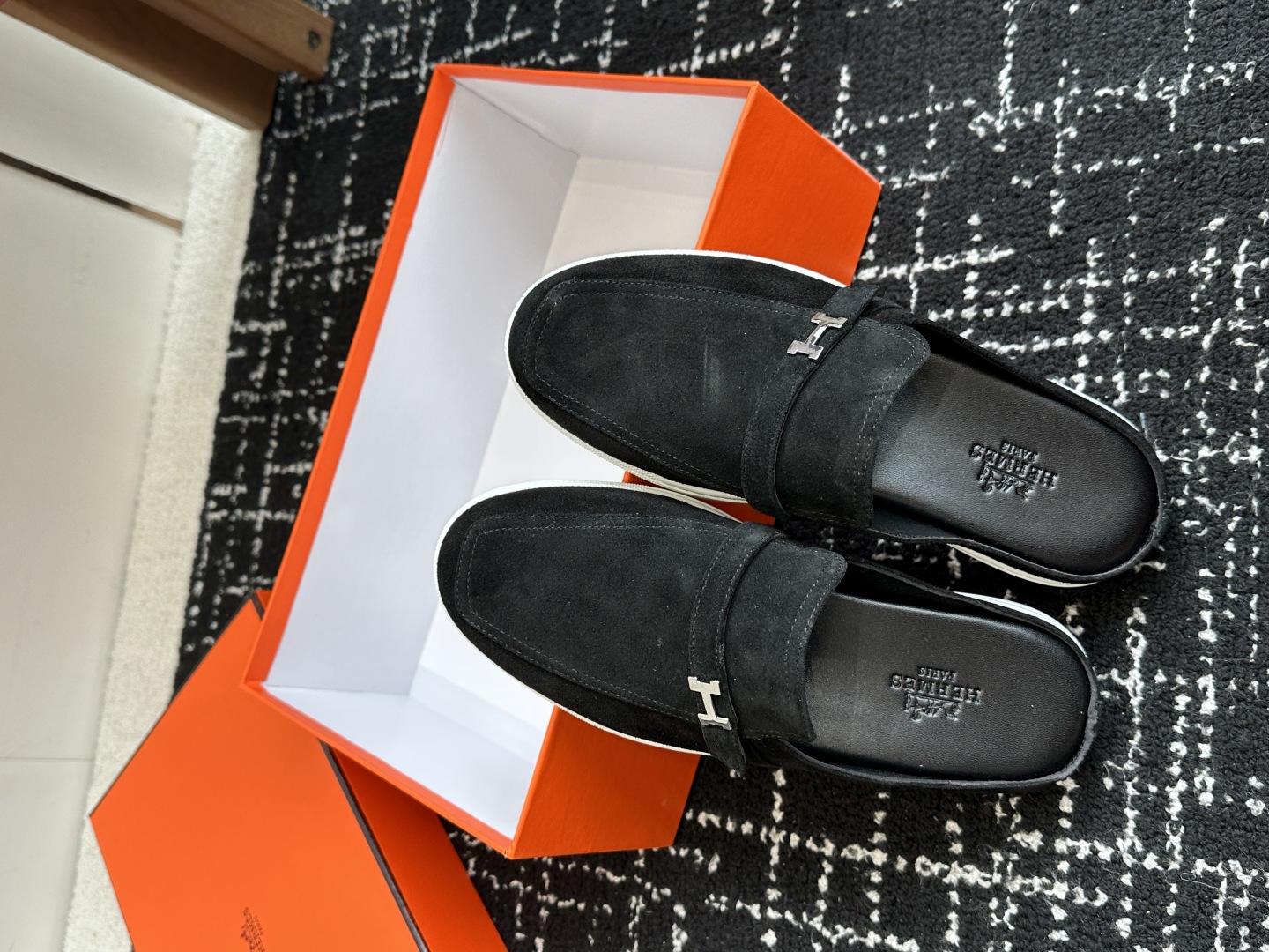 代购级男士+10 hermes ss 25new arrival～ H家 情侣款 穆勒拖鞋新品h家圆头造