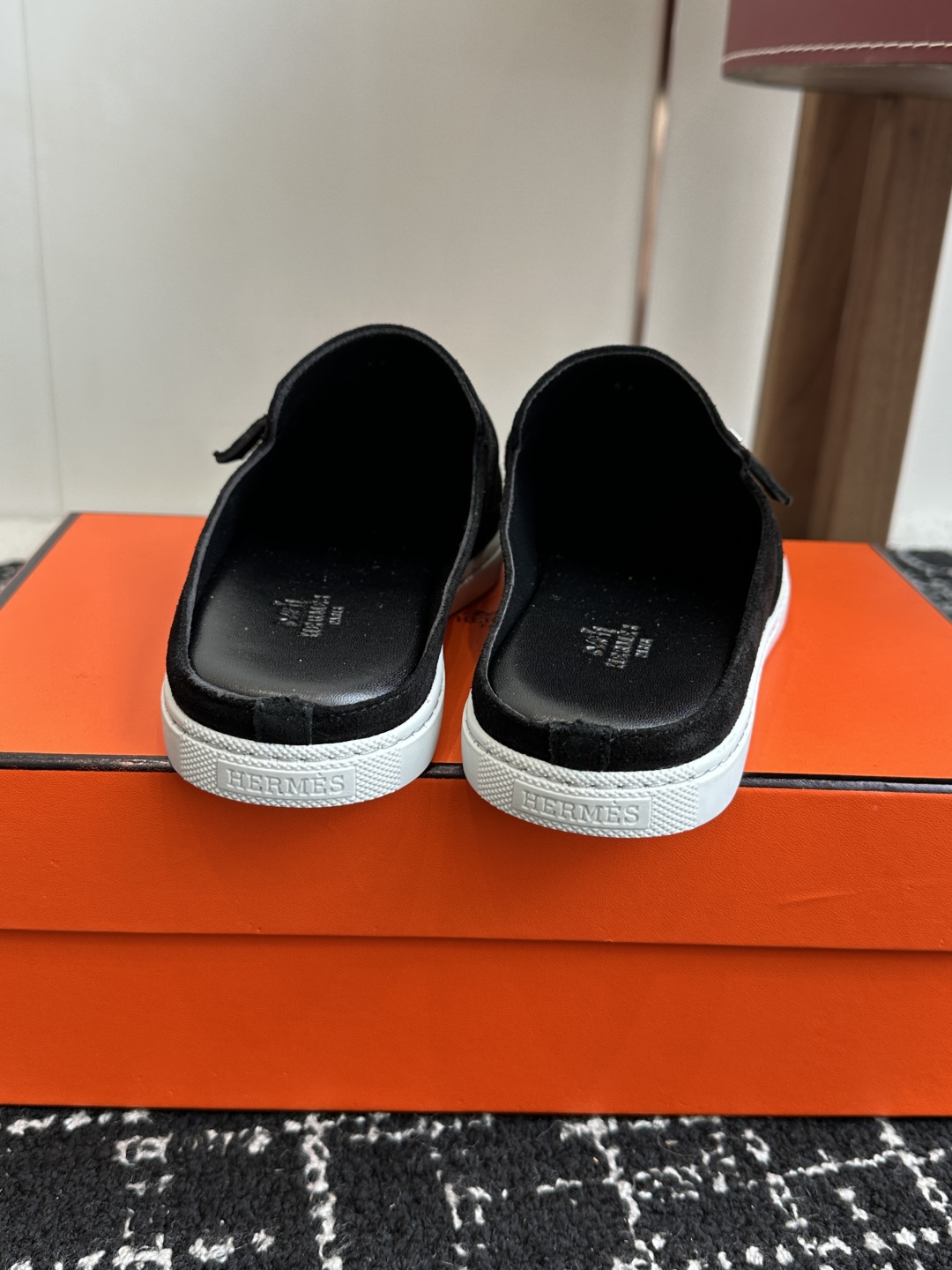 代购级男士+10 hermes ss 25new arrival～ H家 情侣款 穆勒拖鞋新品h家圆头造
